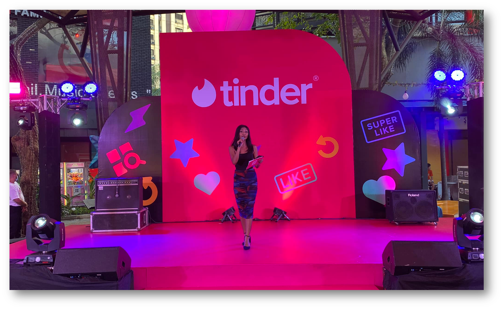 Tinder International Singles Day